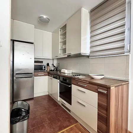 Zemunske Kapije 2 Prizrenska アパート *